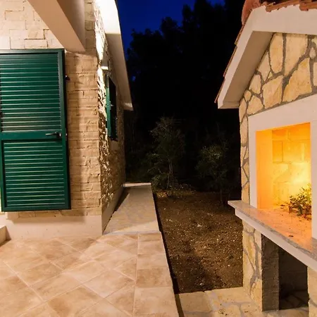 شاليه Summer House Close To Sea أوكغوك غورنيي